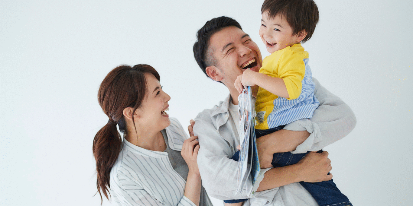 lara-village-dental-childs-first-dental-visit smiling family after visiting lara village dental